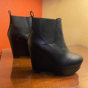 BRAND NEW Steve Madden Shriling Leather Boots in Black Size 7